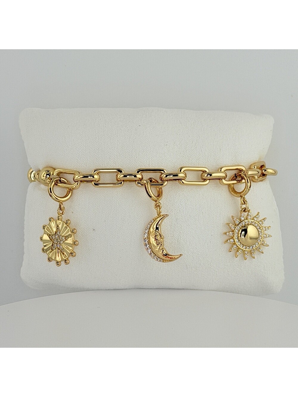 Bomb Party Charmelier Charm Bracelet "You Are My Sun, Moon, And Stars " on Gold